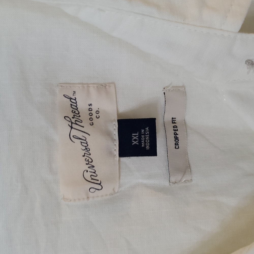 Universal Thread Cropped White Button-Up Shirt Xxl - image 2